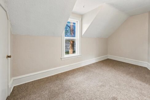 Bedroom #1#4