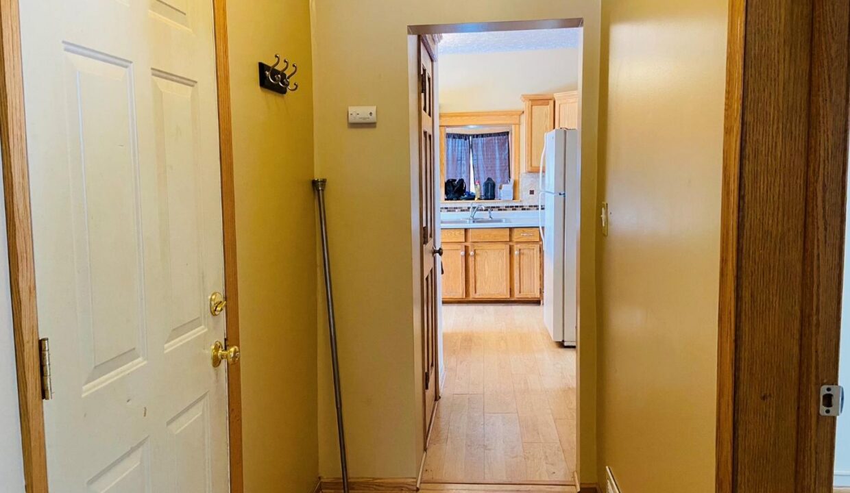 1789596892695_Back Hallway