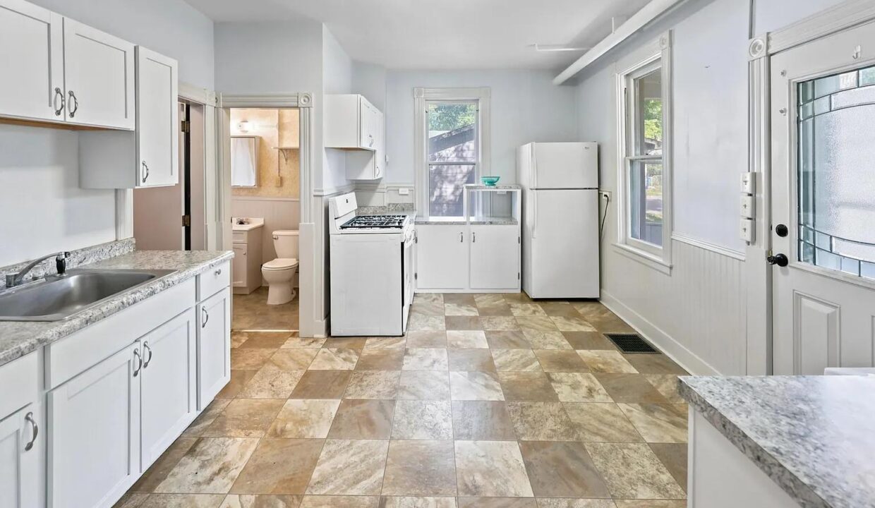 1791233881688_Kitchen #3